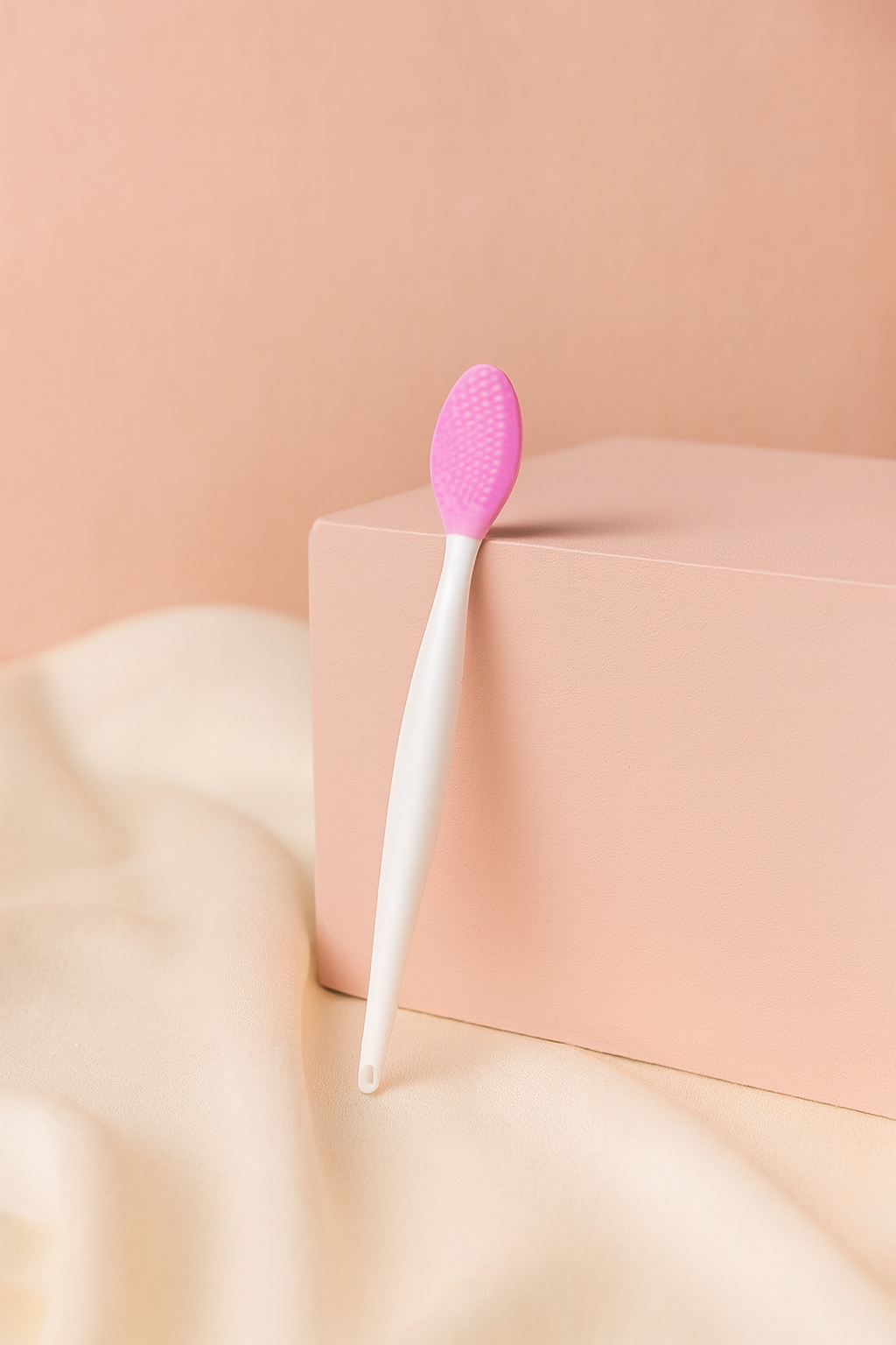 LUMA Face Brush 