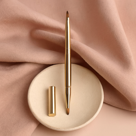 CUPID TOUCH Retractable Lip Brush 