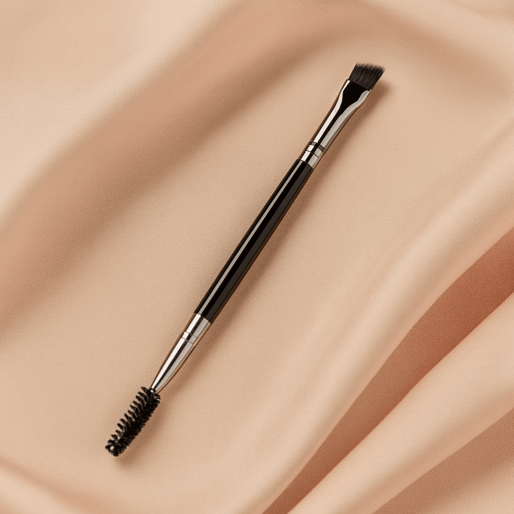 BLUSH & GLOW 1 pièce Brosse à sourcils ANGEL