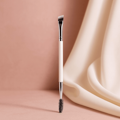 BLUSH & GLOW Blanc Argenté Brosse à Sourcils SKINCARE