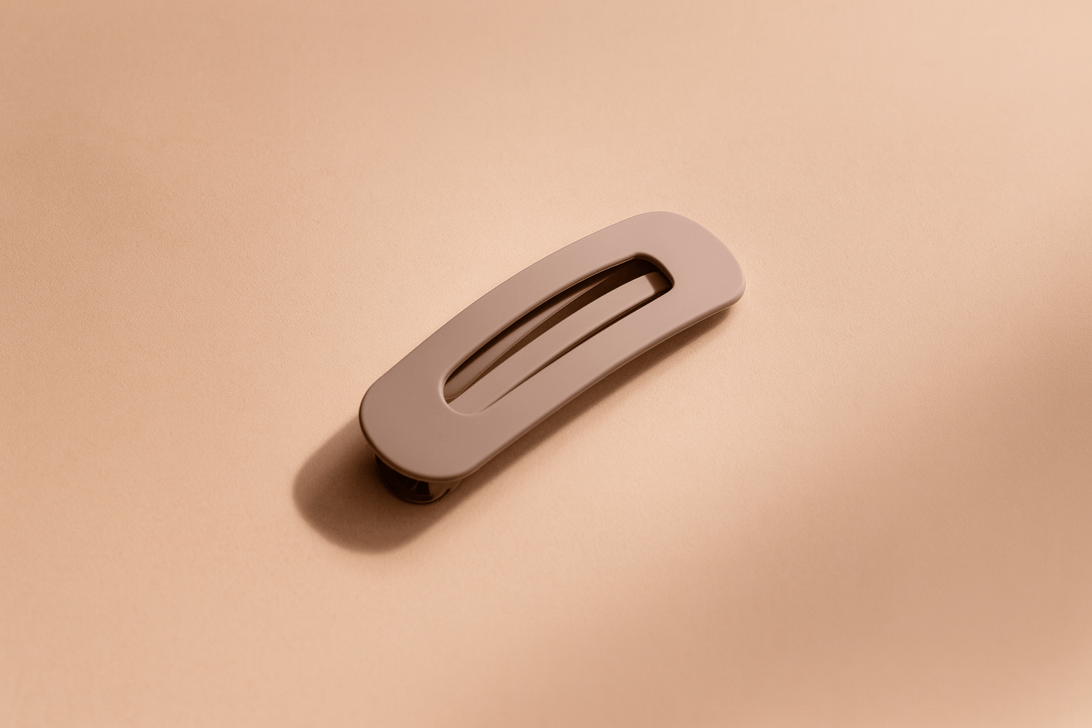 BLUSH & GLOW Café Pince à Cheveux SILK