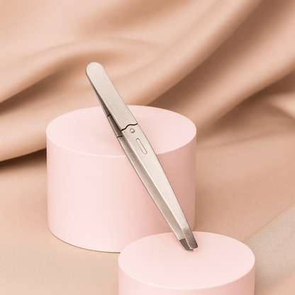 BLUSH & GLOW Champagne Pince à épiler BROWN