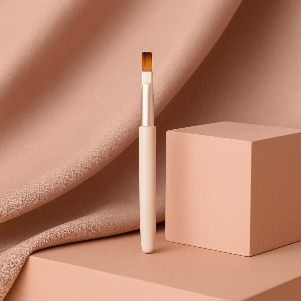 BLUSH & GLOW Doré Pinceau à Lèvres RED DEFINE