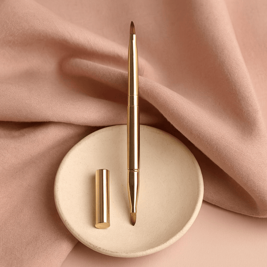 BLUSH & GLOW Doré Pinceau à Lèvres Rétractable CUPID TOUCH