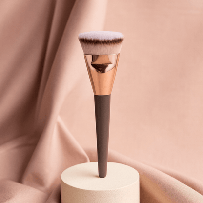 BLUSH & GLOW Kabuki Marron Pinceau à Fond de Teint KABUKI