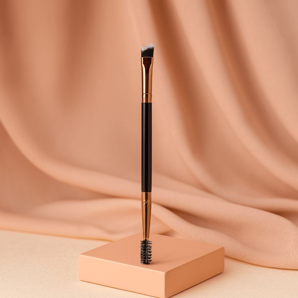 BLUSH & GLOW Noir Doré Brosse à Sourcils SKINCARE