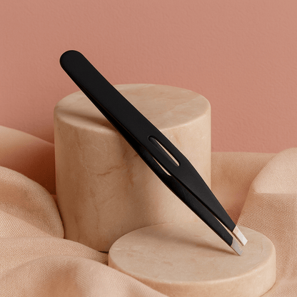 BLUSH & GLOW Noir Pince à épiler BROWN