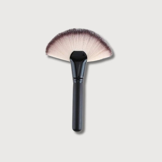 BLUSH & GLOW Noir Pinceau à Poudre FAN BRUSH