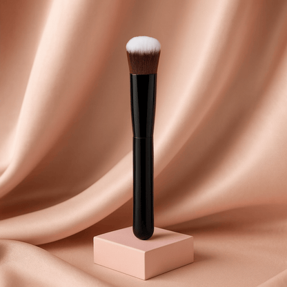 BLUSH & GLOW Noir Pinceau Fond de Teint  IRIS